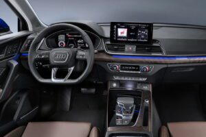 Interno Audi Q5 FY